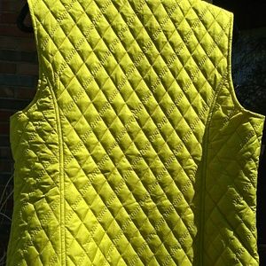 Bass Quilted Vest like new /Citroen green/Large